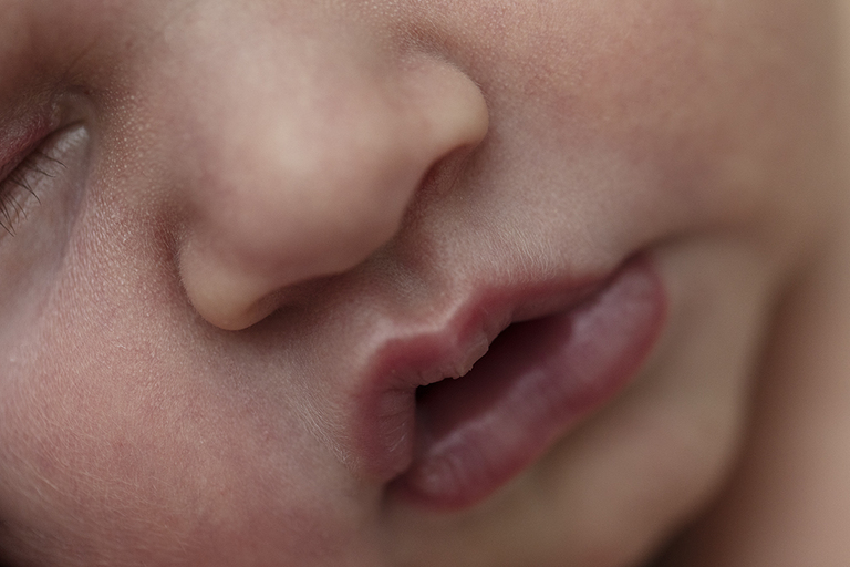 newborn close up lip darwin photographer